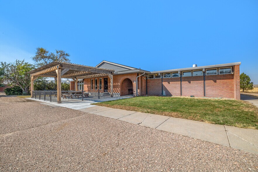 More Photos Of 4552 Gilliland Dr, Kimball Restaurant For Sale