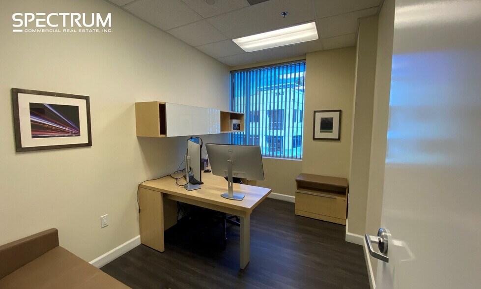 More Photos Of 28482-28486 Constellation Rd, Santa Clarita Warehouse For Sale