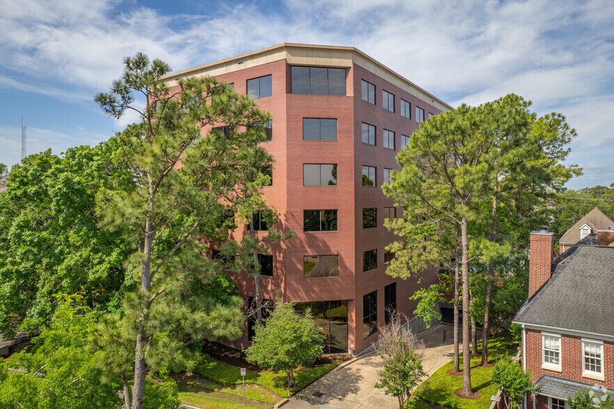 More Photos Of 510 Bering Dr, Houston Office For Lease