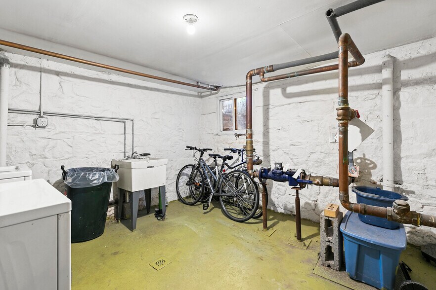 More Photos Of 10 Fort Greene Pl, Brooklyn Apartments For Sale