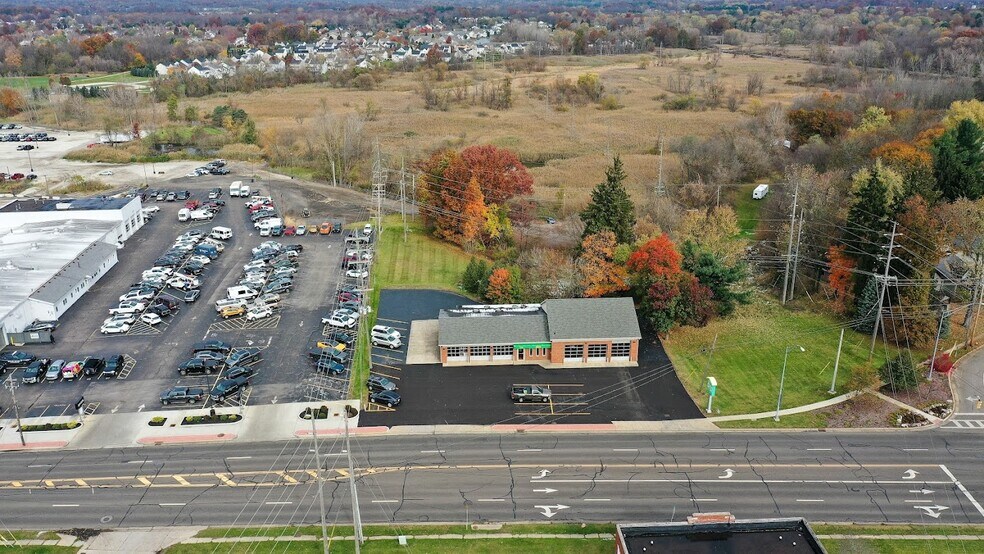 More Photos Of 1005 W Main St, Kent Auto Repair For Sale