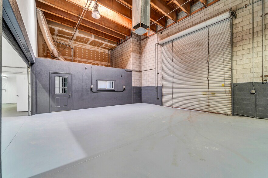 More Photos Of 7809 N 68th Ave, Glendale Warehouse For Sale