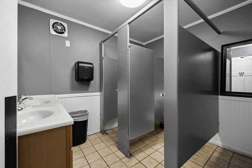 More Photos Of , Beaver Island General Retail For Sale