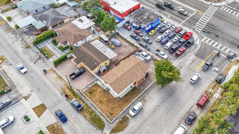 More Photos Of 820 E 43rd St, Hialeah Auto Dealership For Sale