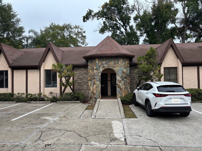 Primary Photo Of 113 S Macdill Ave, Tampa Office For Sale