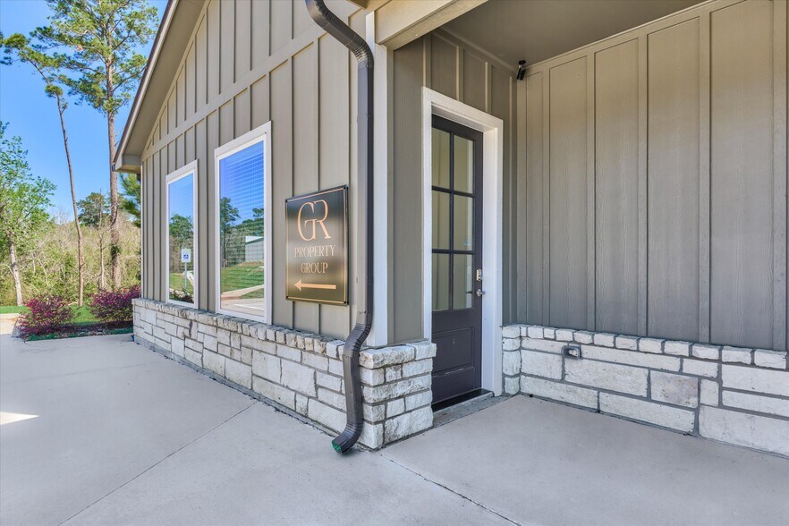 More Photos Of 1902 Longmire Road, Conroe Medical For Lease