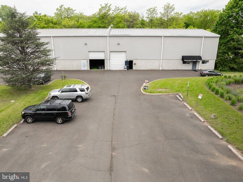 More Photos Of 220 S Chestnut St, Ambler Warehouse For Sale