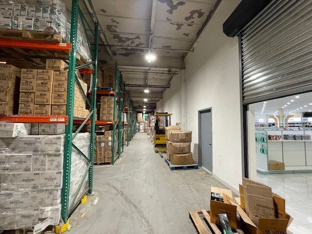 More Photos Of 75 Onderdonk Ave, Maspeth Manufacturing For Sale