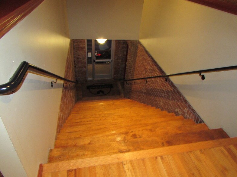 More Photos Of 6931 Gravois Ave, Saint Louis Restaurant For Lease