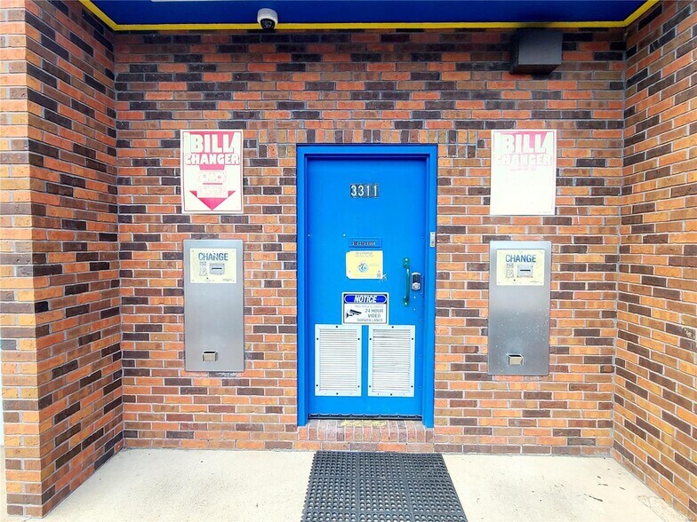 More Photos Of 3311 N Highway 67, Florissant Carwash For Sale