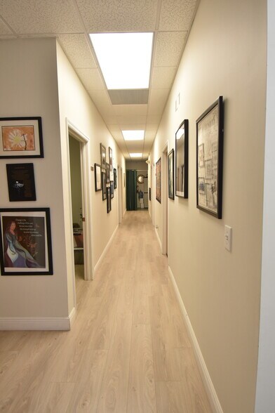 More Photos Of 166 E Bloomingdale Ave, Brandon Medical For Lease