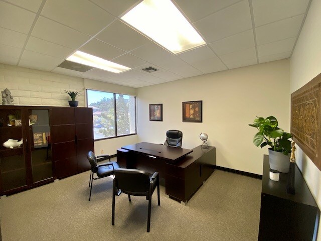 More Photos Of 16776 Bernardo Center Dr, San Diego Coworking Space