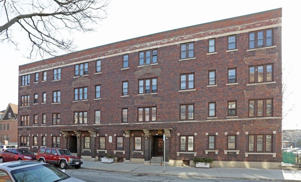More Photos Of 846 N 15th St, Milwaukee Apartments For Sale
