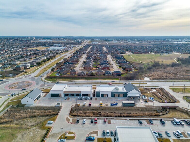 More Photos Of 9555 Harmon Rd, Fort Worth General Retail For Sale