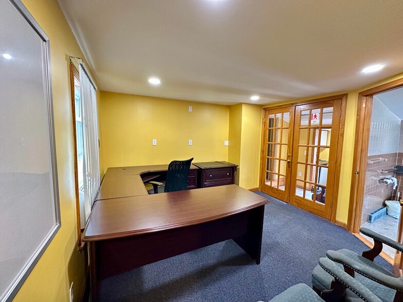More Photos Of 799 Front St, Chicopee Office For Sale