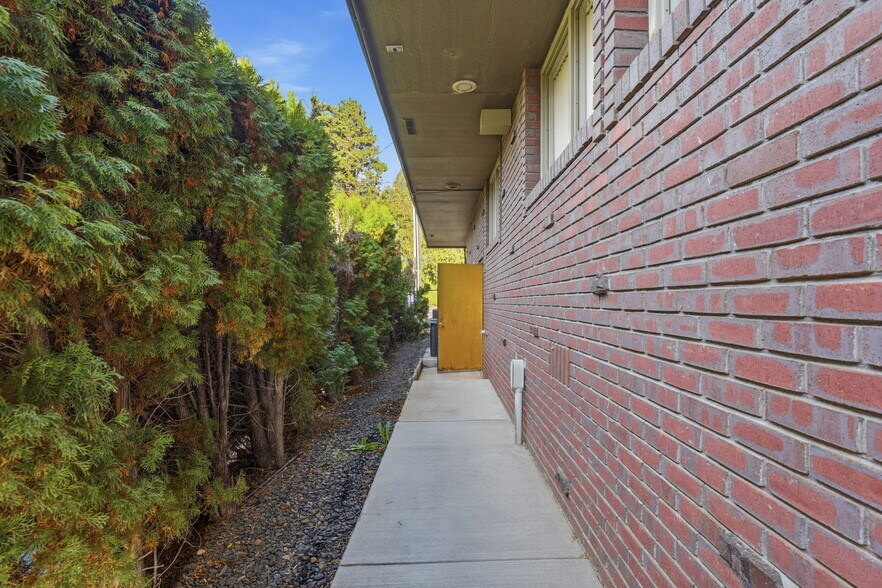 More Photos Of 3802 Tieton Dr, Yakima Office Residential For Sale
