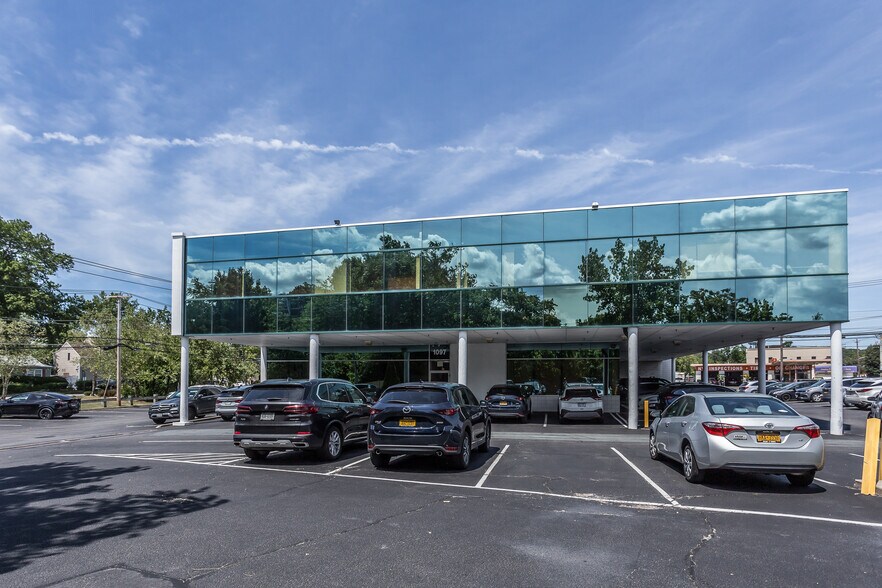 More Photos Of 1097 Old Country Rd, Plainview Medical For Lease