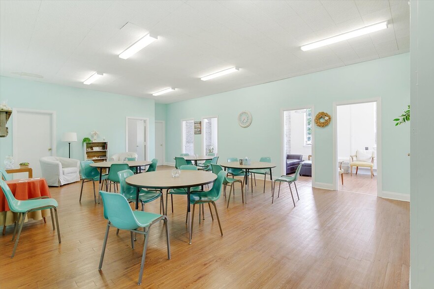 More Photos Of 1228 Todds Ln, Hampton Religious Facility For Sale