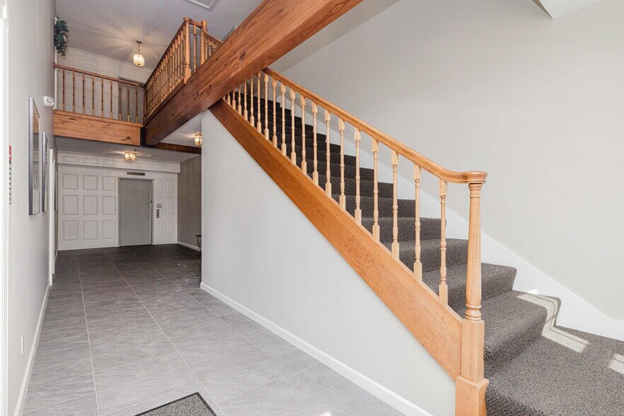 More Photos Of 63 Winthrop St, Taunton Medical For Sale
