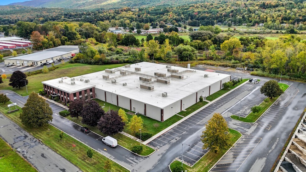 More Photos Of 1466 Curran Hwy, North Adams Manufacturing For Lease