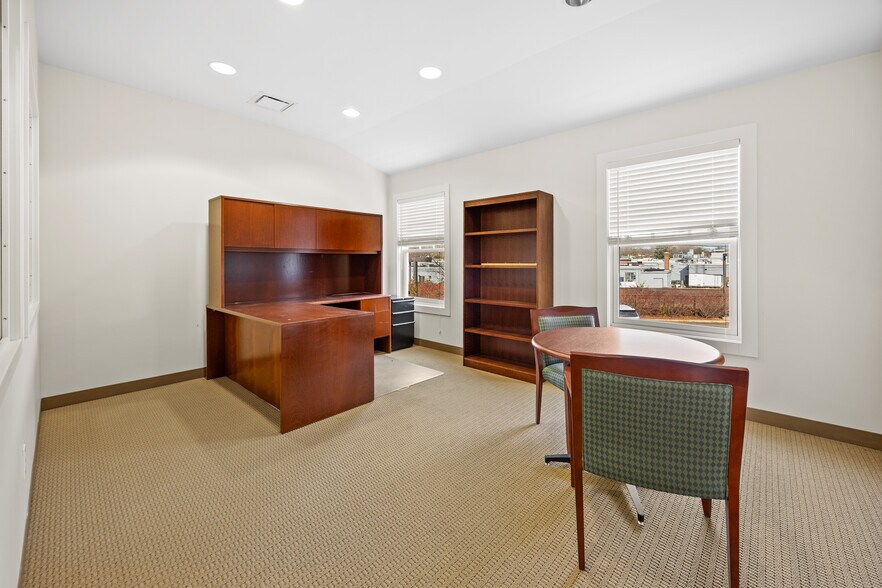 More Photos Of 76 Tokeneke Rd, Darien Office For Lease