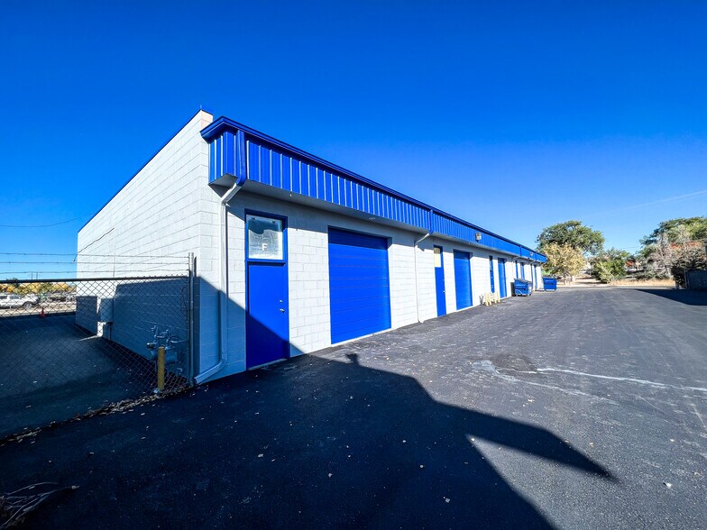 More Photos Of 3120 Beacon St, Colorado Springs Warehouse For Lease