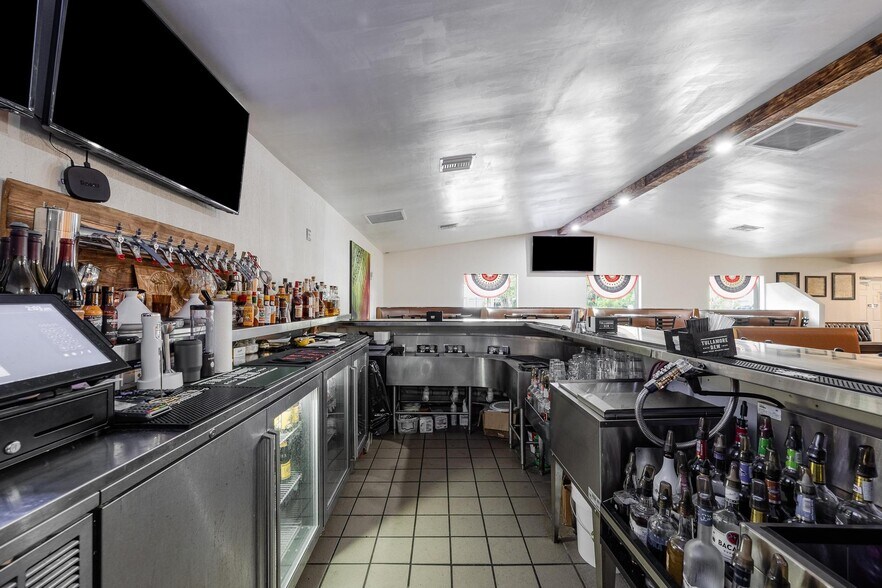 More Photos Of 93 S Hall St, LaBelle Restaurant For Sale