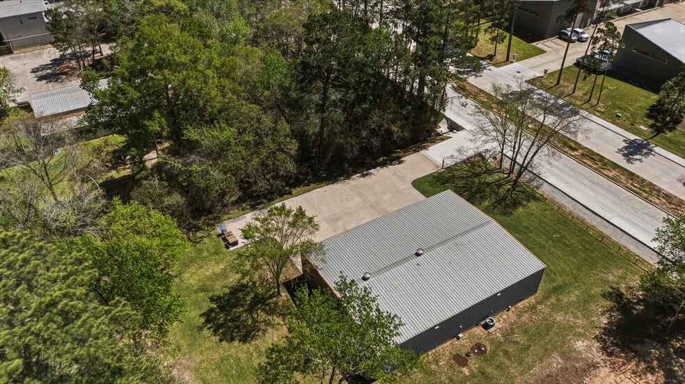 More Photos Of 32402 Tamina Rd, Magnolia Warehouse For Sale