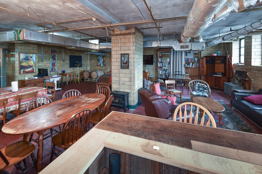 More Photos Of 4403 St Clair Ave, Cleveland Coworking Space