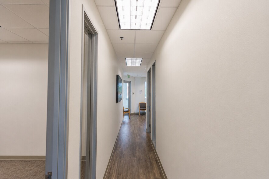More Photos Of 950 Boardwalk, San Marcos Office For Sale