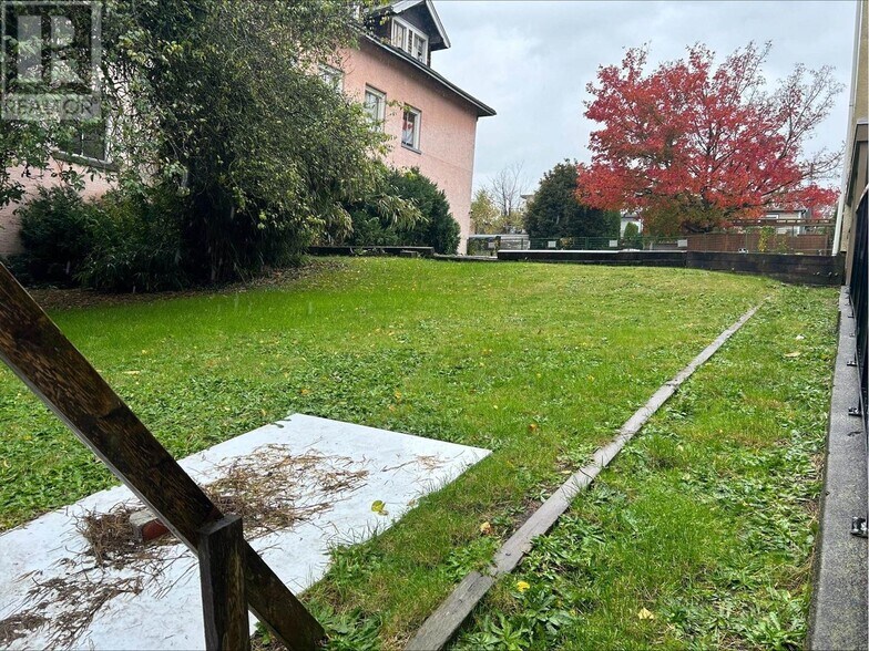 More Photos Of 1113 Sixth Av, New Westminster Land For Sale
