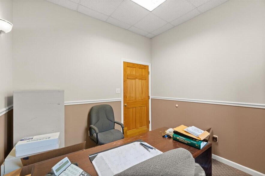 More Photos Of 391 Kennedy Blvd, Bayonne Medical For Sale