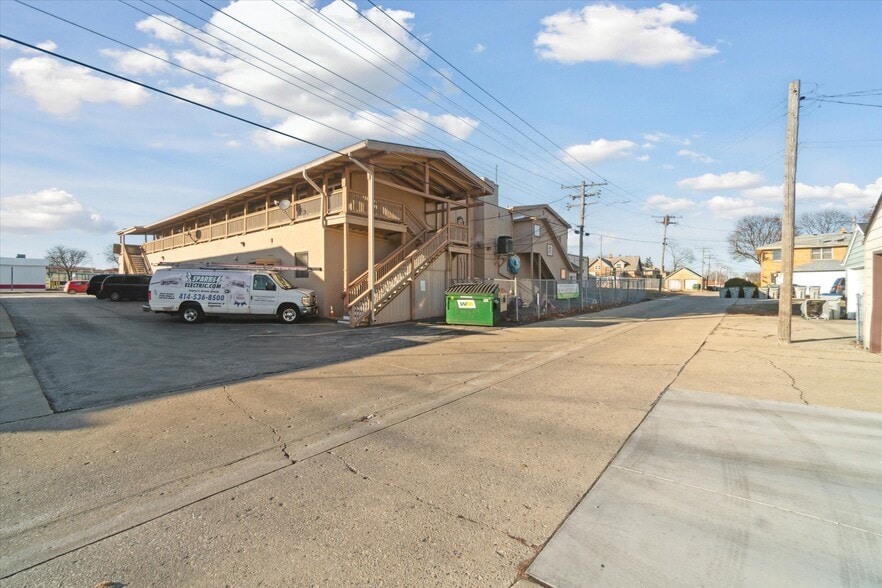 More Photos Of 4248 N 76th St, Milwaukee Storefront Retail Residential For Sale