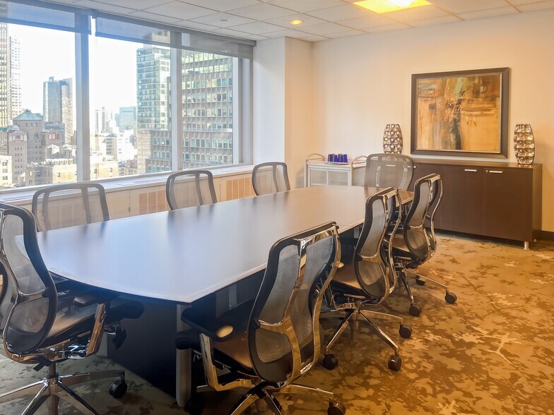 More Photos Of 100 Park Ave, New York Coworking Space