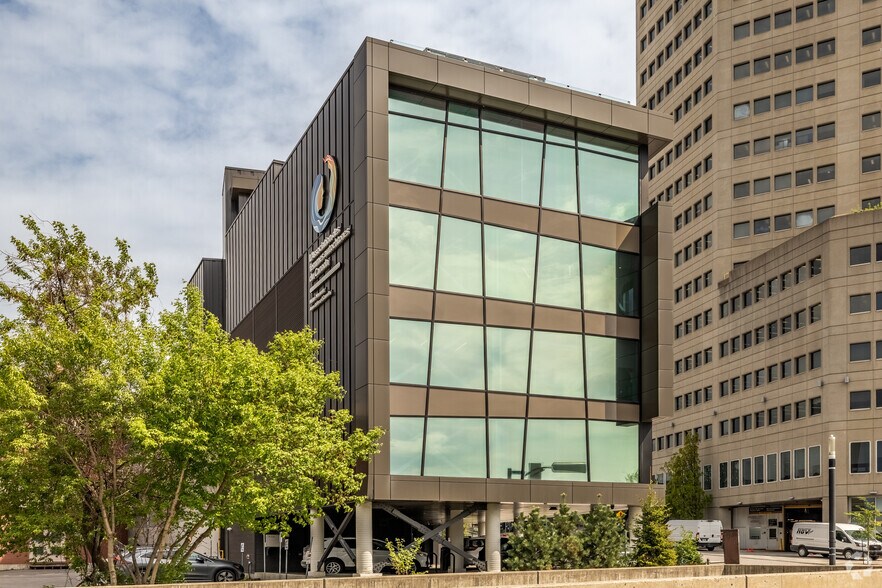 More Photos Of 120 St Portage, Gatineau Office For Sale