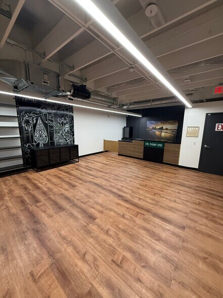 More Photos Of 2675 N Ventura Rd, Port Hueneme General Retail For Lease