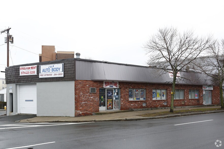 Primary Photo Of 30 Revere Beach Pky, Revere Auto Repair For Lease