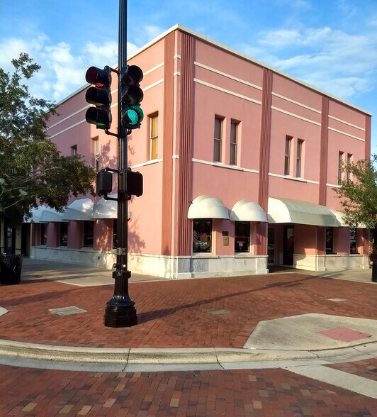 More Photos Of 101 W 1st St, Sanford Storefront For Sale