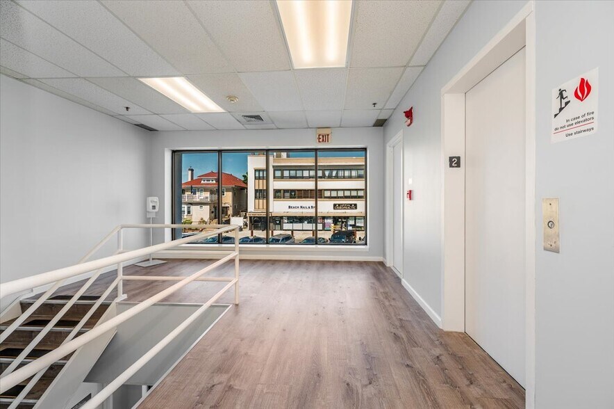 More Photos Of 350 National Blvd, Long Beach Storefront Retail Office For Lease