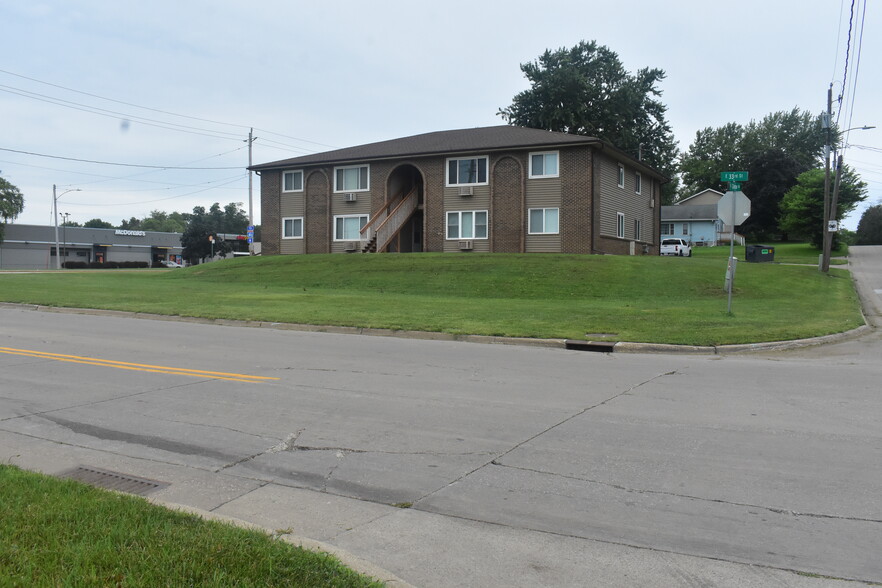 More Photos Of 3274 E Euclid Ave, Des Moines Apartments For Sale