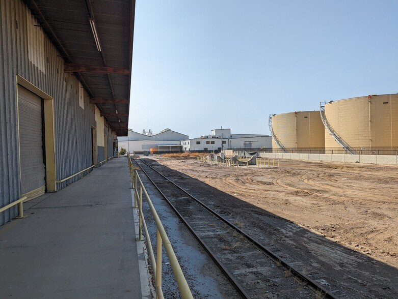 More Photos Of 3801 Standard St, Bakersfield Manufacturing For Sale