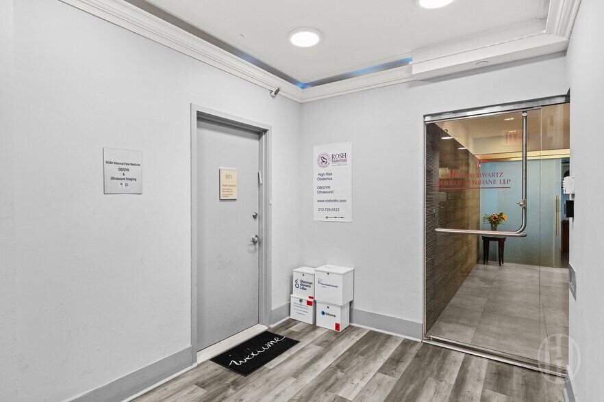 More Photos Of 104-110 E 40th St, New York Medical For Sale
