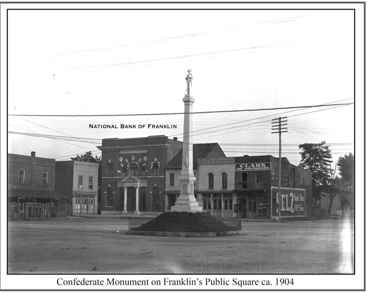 More Photos Of 306-310 Public Sq, Franklin Storefront For Lease