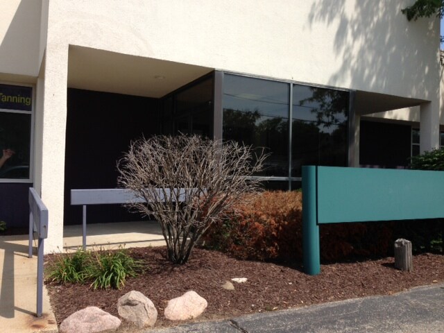 More Photos Of 653 Michigan Ave, Holland Freestanding For Lease