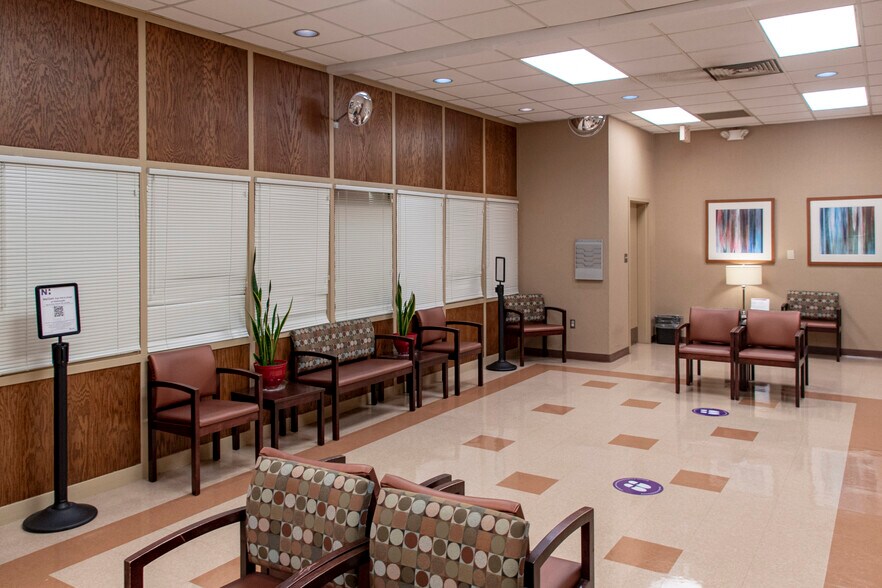 More Photos Of 1035 Lincolnton Rd, Salisbury Medical For Sale