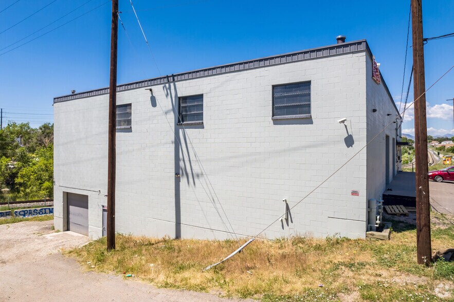 More Photos Of 5600 W 13th Ave, Denver Warehouse For Sale