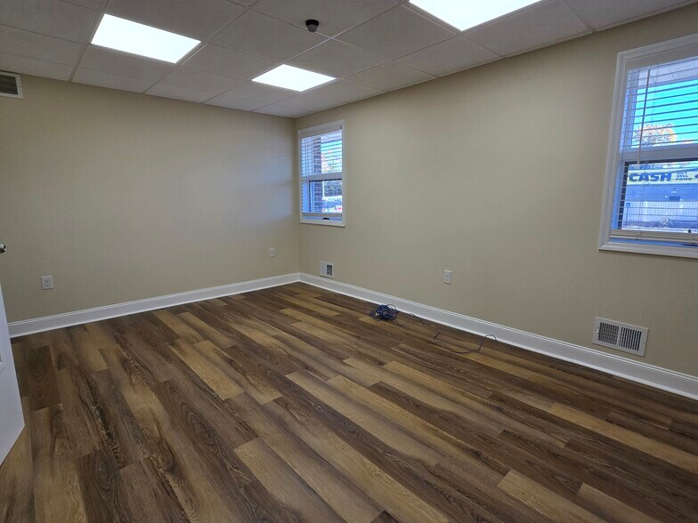More Photos Of 25 E Route 37, Toms River Office For Sale
