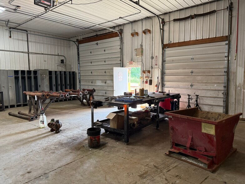 More Photos Of 46789 National Rd, St Clairsville Warehouse For Sale