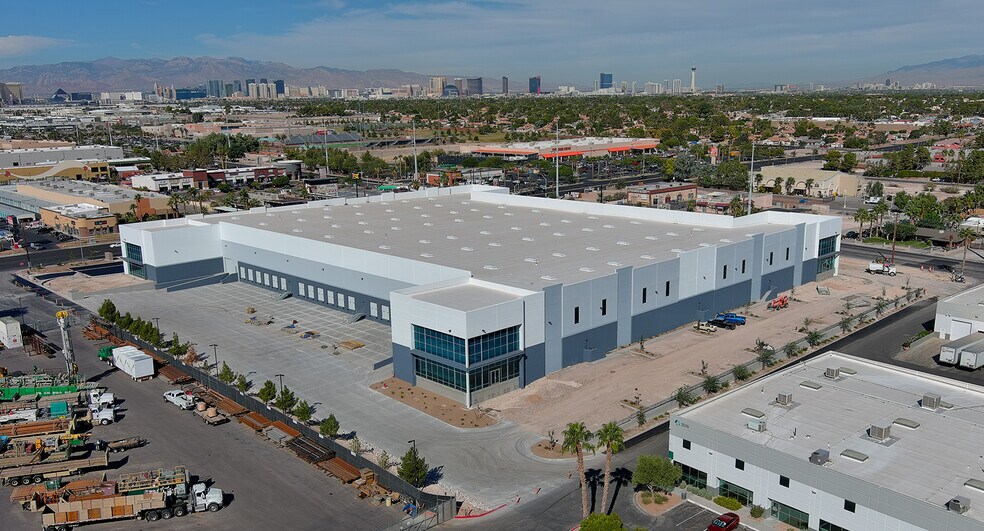 More Photos Of 6150 S Pecos Road & E. Patrick Ln, Las Vegas Distribution For Lease