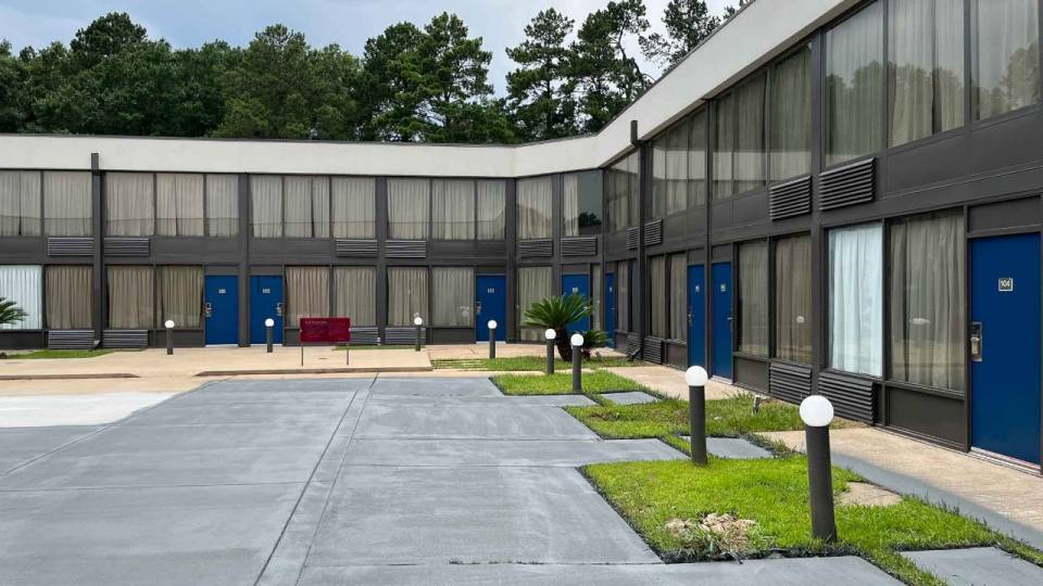 More Photos Of 3400 South St, Nacogdoches Hotel For Sale